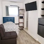 Casa Aura - Center Studio With Kitchen