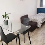 Casa Aura - Center Studio With Kitchen